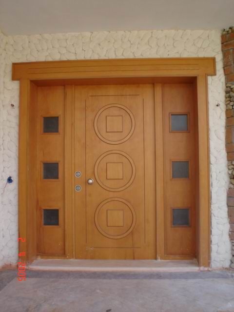 VILLA BRICKTOWER, ISTANBUL, SAYTAS SABUNCUOGLU YAPI VE TIC.LTD.STI. SAYTAS SABUNCUOGLU YAPI VE TIC.LTD.STI. Rustic style doors