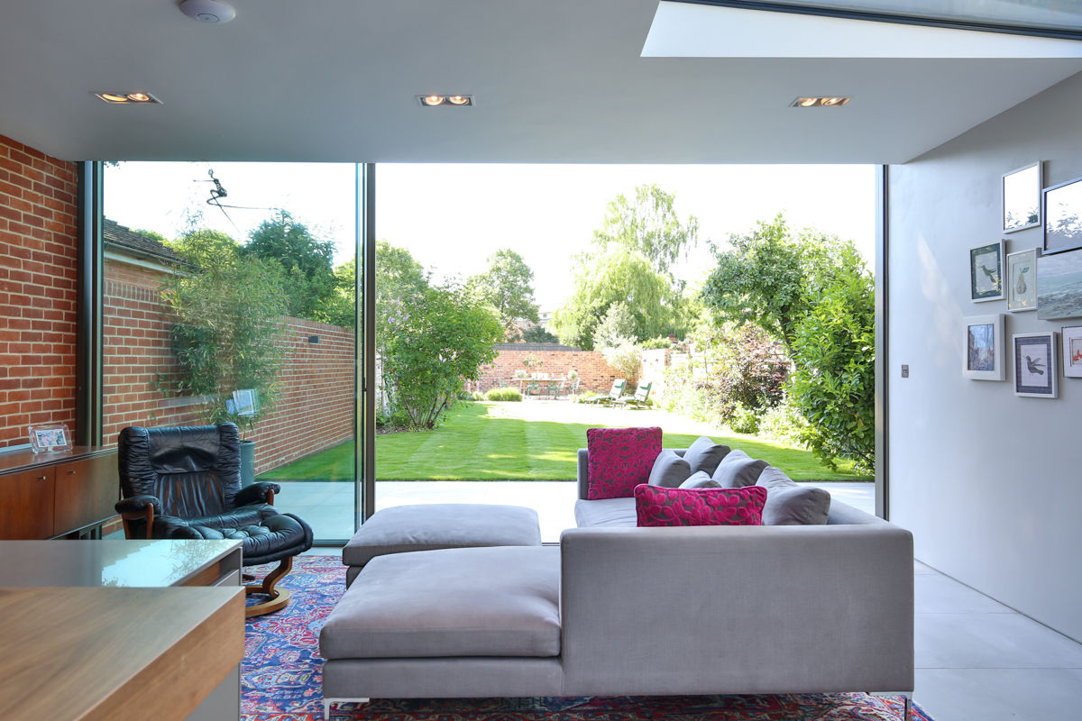 Kitchen extension and Renovation in Thame, Oxfordshire HollandGreen 모던스타일 거실 living