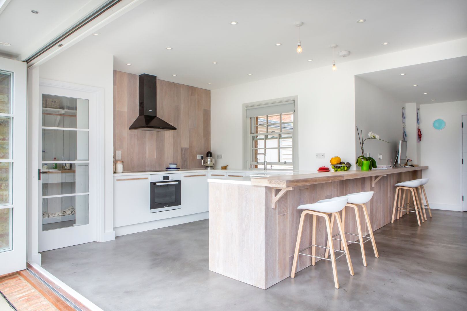 Mill house renovation and extension, Buckinghamshire HollandGreen Modern kitchen