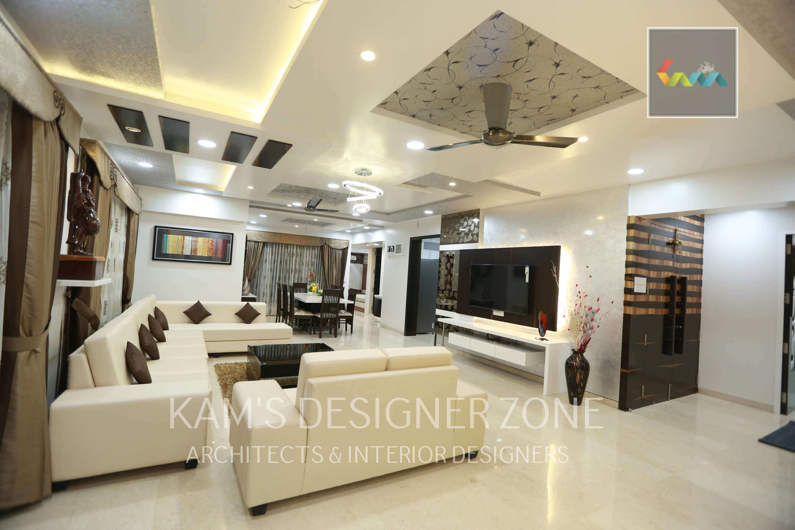 Home interior design for Satish Tayal, KAMS DESIGNER ZONE KAMS DESIGNER ZONE Salon classique