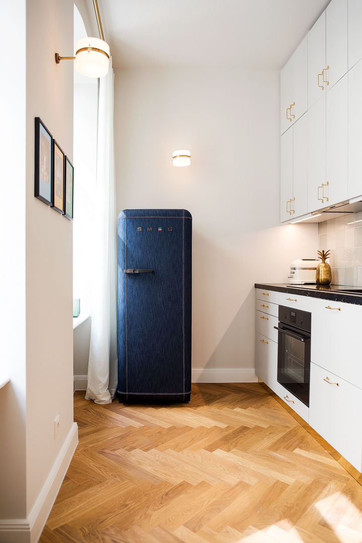 APARTMENT BERLIN II, THE INNER HOUSE THE INNER HOUSE Kitchen units Wood Wood effect