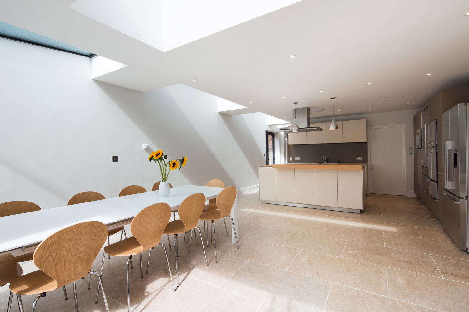 Rear and Loft Extension, Oxford Town Centre homify Comedores de estilo moderno