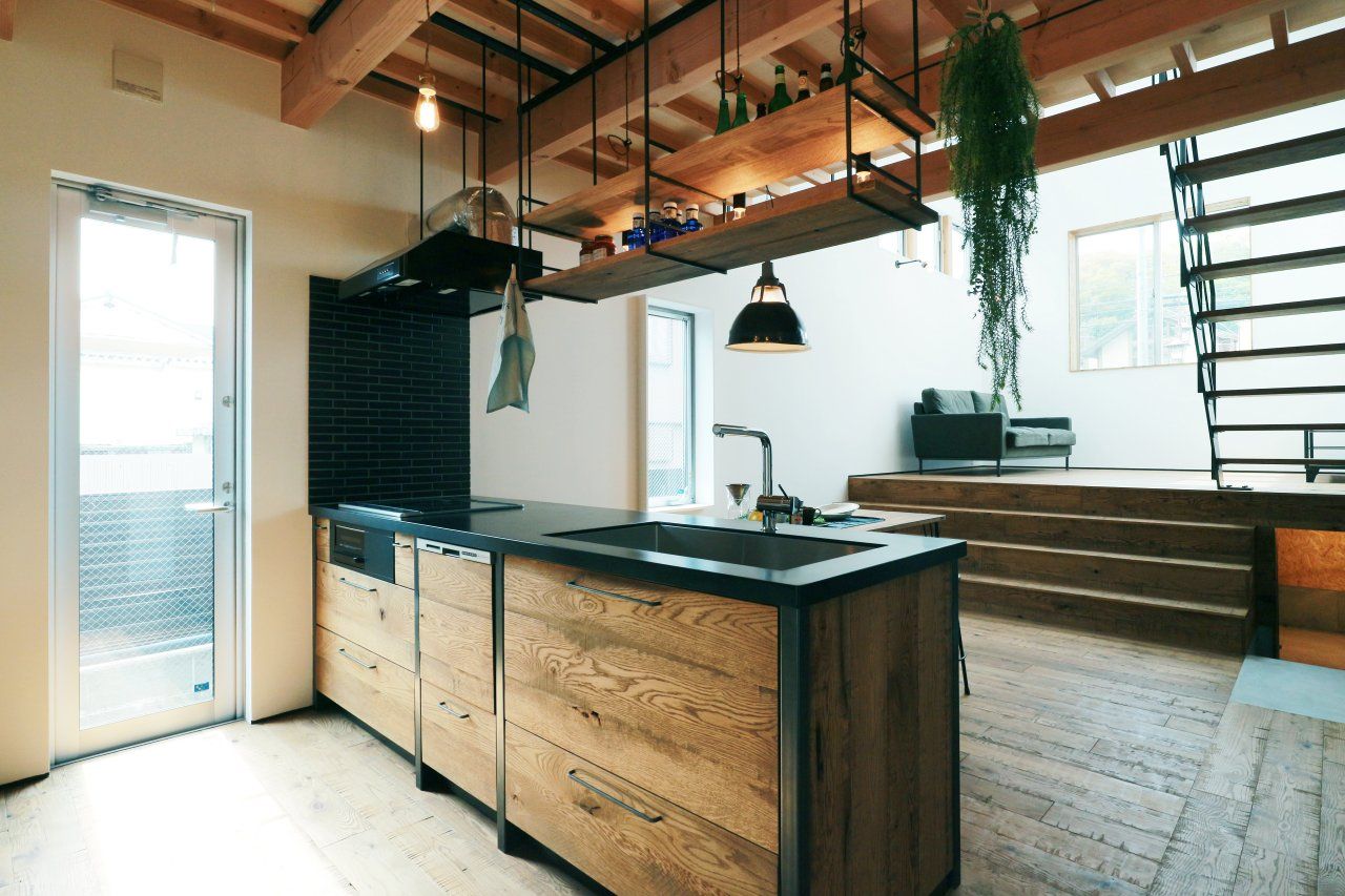 ほどよく自然体でかっこよく暮す家「BROOKLYN HOUSE」, オレンジハウス オレンジハウス Industrial style kitchen