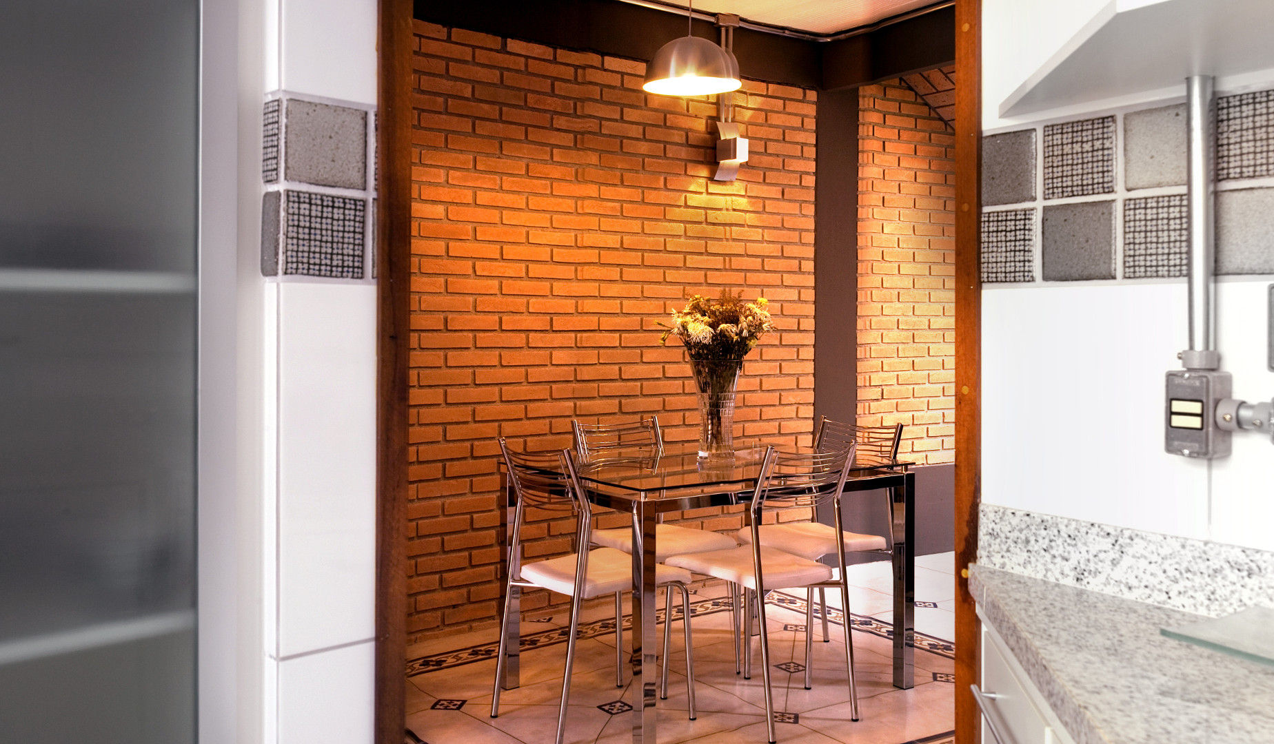 Residência em São Paulo, JMN arquitetura JMN arquitetura Rustic style dining room Bricks