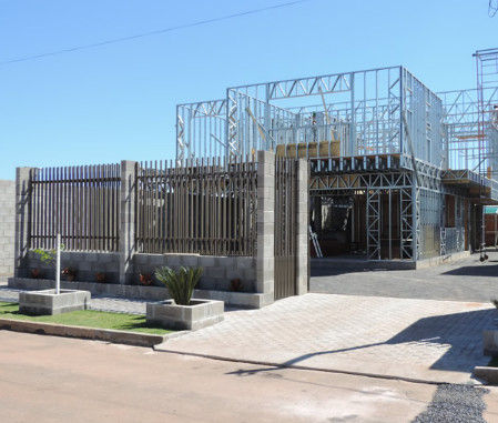 CONSTRUÇÃO EM AÇO (LSF) - Na Vanguarda dos Sistemas Construtivos, Decorvisão | Sistemas de Remodelação e Construção LSF Decorvisão | Sistemas de Remodelação e Construção LSF Modern Houses Iron/Steel