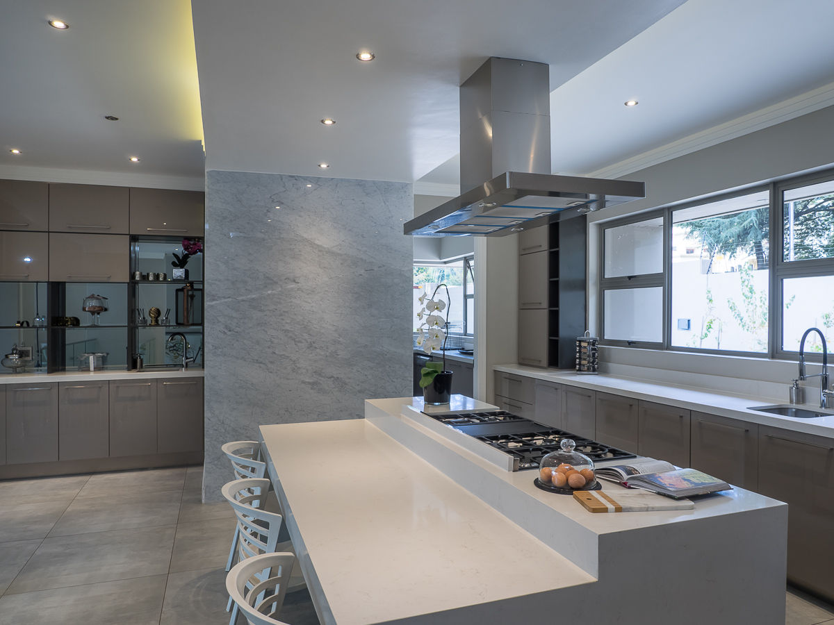 homify Modern kitchen