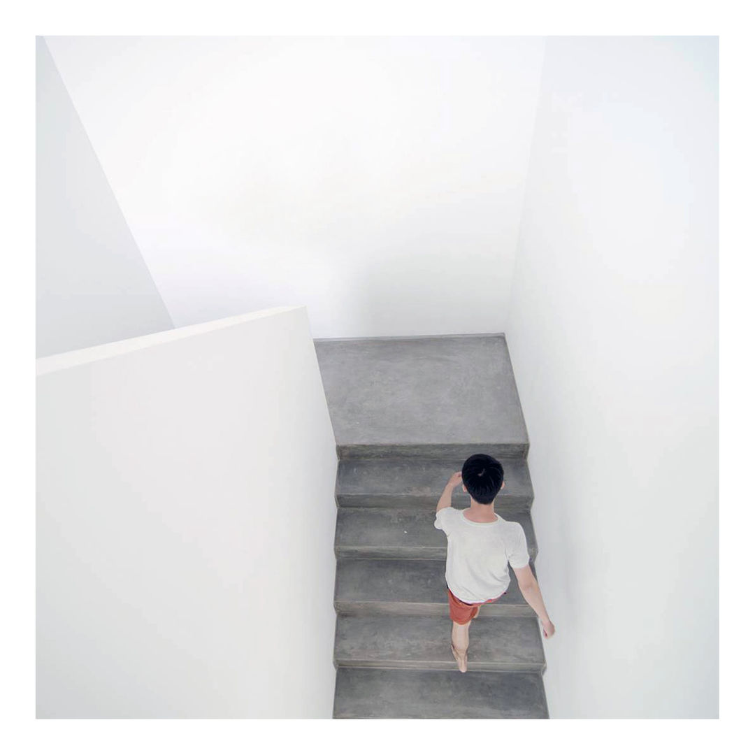 Ahouse, studiopapa studiopapa Pasillos, vestíbulos y escaleras de estilo minimalista Hormigón