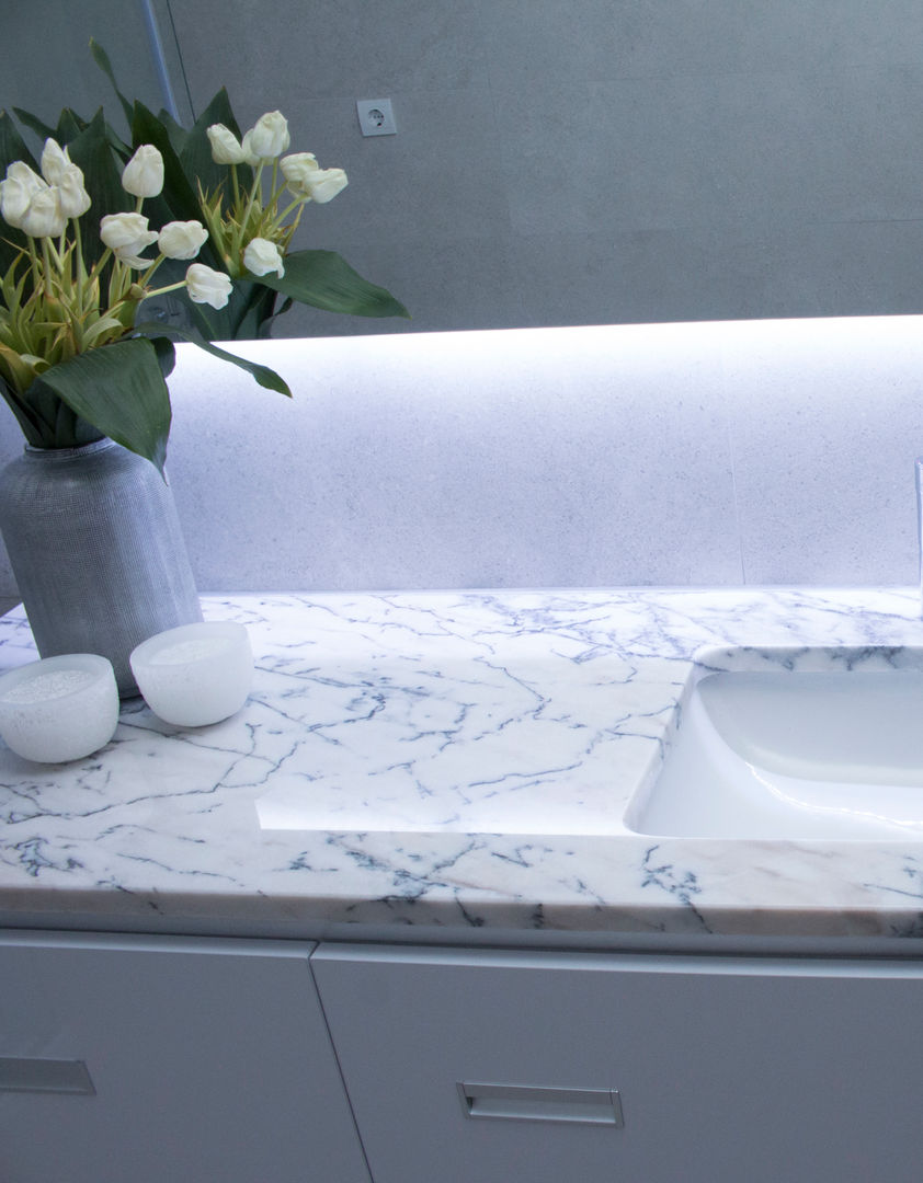 WCs projects, Oloft Oloft 現代浴室設計點子、靈感&圖片 大理石