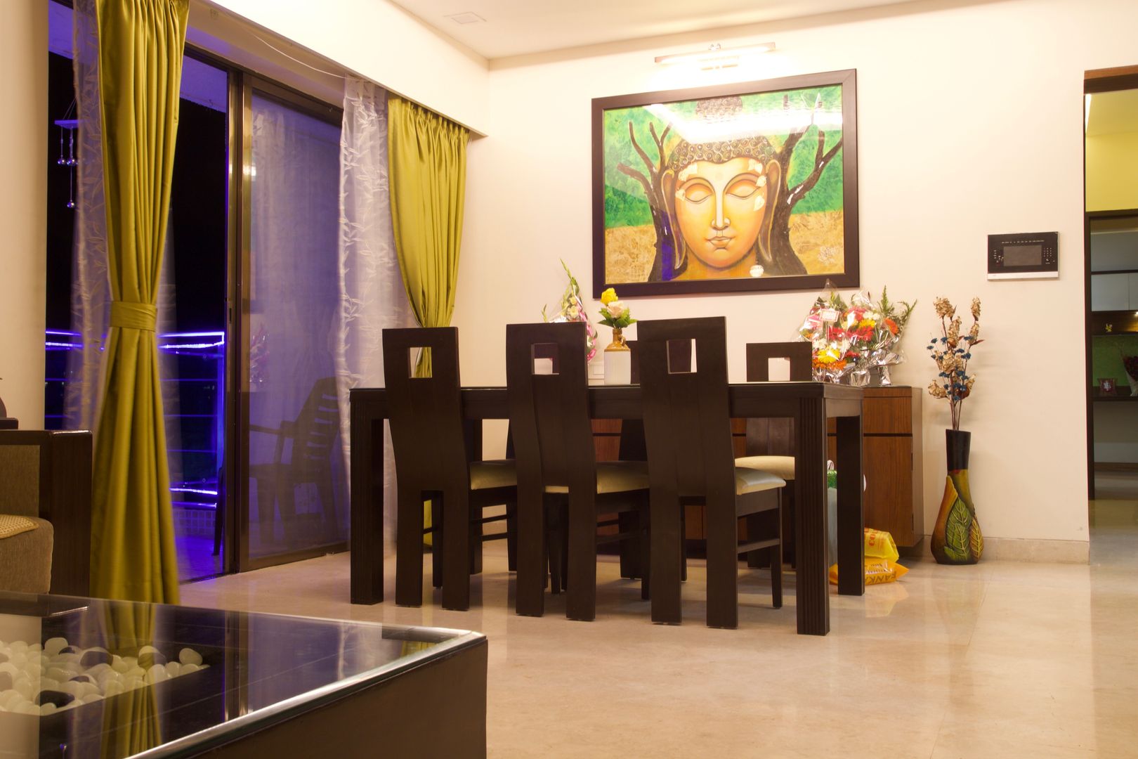 AMIT BLOOMFIELD 3BHK, decorMyPlace decorMyPlace Classic style dining room