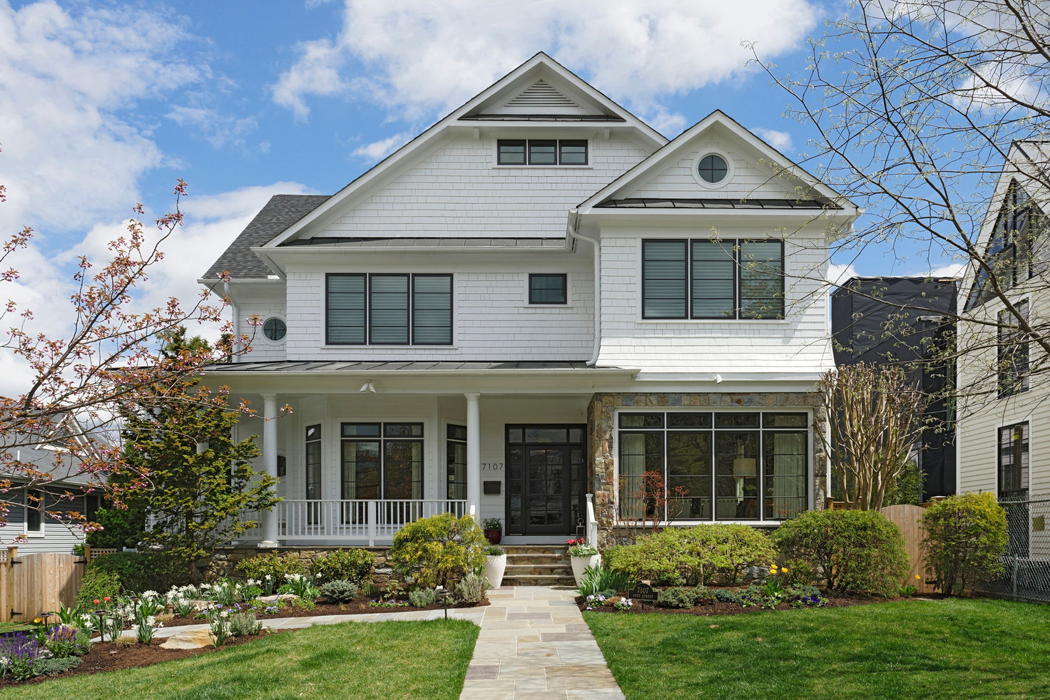 Fire Restoration in Chevy Chase Creates Opportunity for Whole House Renovation, BOWA - Design Build Experts BOWA - Design Build Experts Dom jednorodzinny