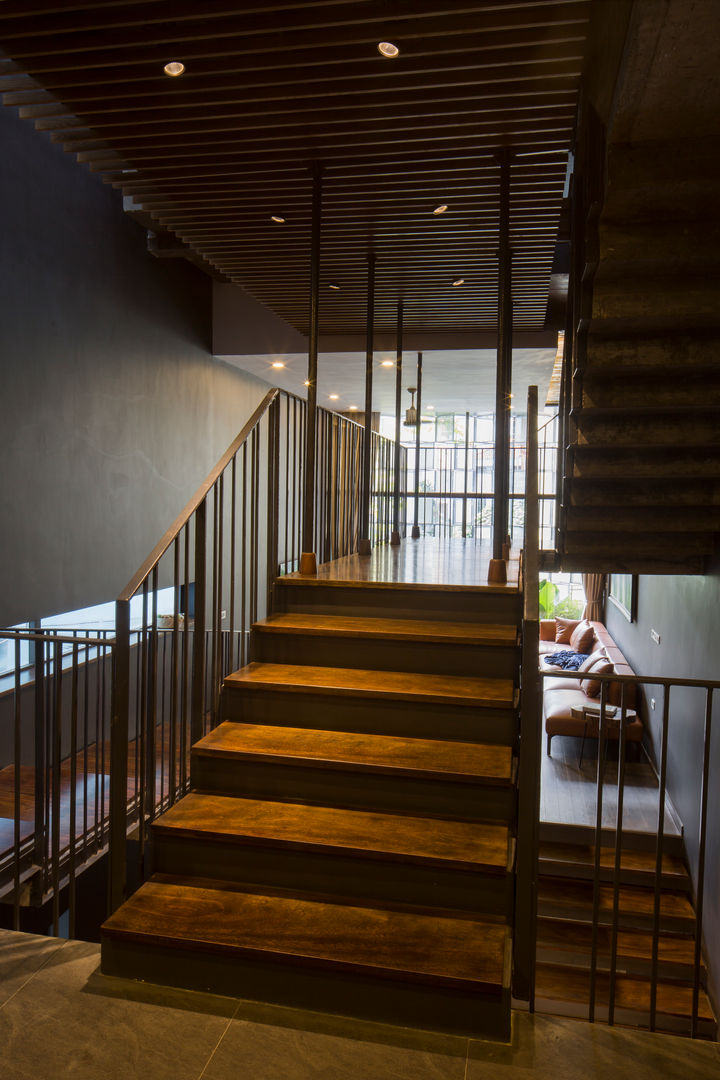 STH - Stairhouse, deline architecture consultancy & construction deline architecture consultancy & construction Pasillos, vestíbulos y escaleras modernos