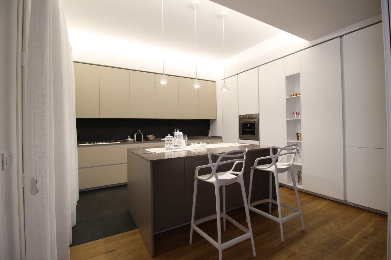 Appartamento a Termini Imerese PA, Giuseppe Rappa & Angelo M. Castiglione Giuseppe Rappa & Angelo M. Castiglione Cocinas de estilo moderno