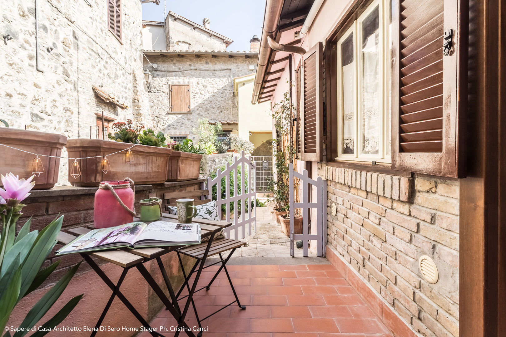 Centro Storico Boho, Sapere di Casa - Architetto Elena Di Sero Home Stager Sapere di Casa - Architetto Elena Di Sero Home Stager Eklektyczny balkon, taras i weranda