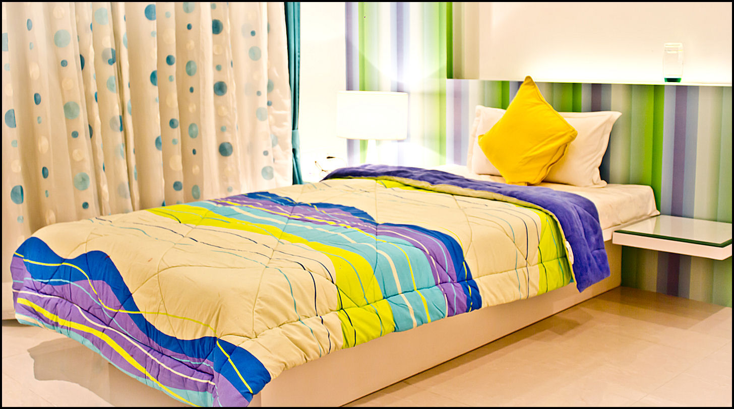 La tierra,Pune, H interior Design H interior Design Modern style bedroom