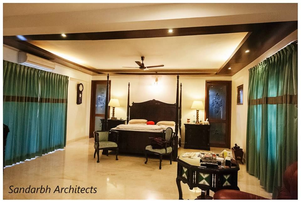 Rahaman's residence, Sandarbh Design Studio Sandarbh Design Studio Kamar Tidur Klasik Kayu Lapis