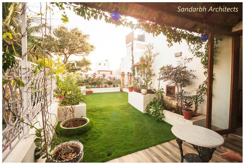 Rahaman's residence, Sandarbh Design Studio Sandarbh Design Studio Eclectic style garden