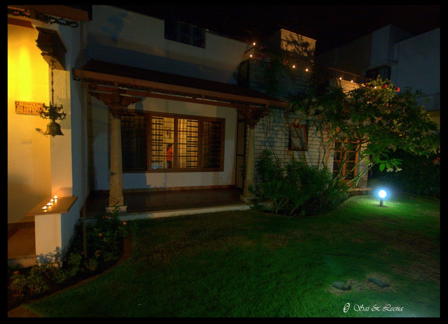 Temple Bells - Arati and Sundaresh's Residence, Sandarbh Design Studio Sandarbh Design Studio Jardines de estilo ecléctico