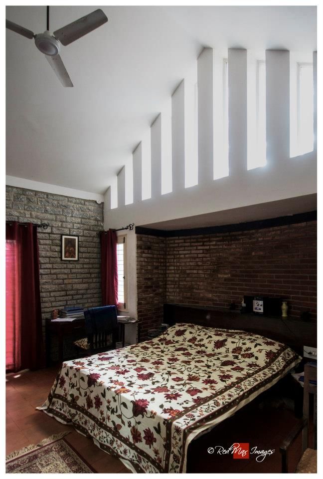 Kaivalya - Bhaskar's residence, Sandarbh Design Studio Sandarbh Design Studio Eclectic style bedroom