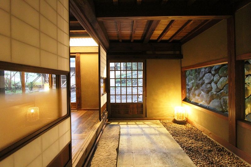 東御市 草如庵再生工事, 安藤建築設計工房 安藤建築設計工房 Eclectic style corridor, hallway & stairs Wood Wood effect