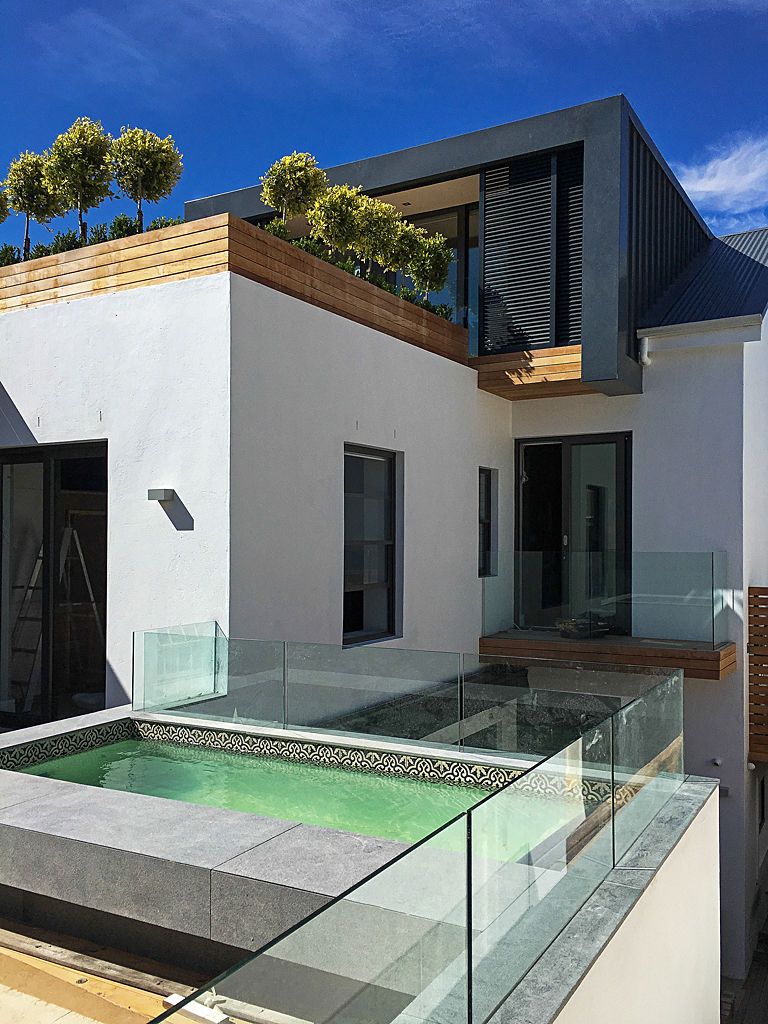 ALTERATION FRESNAYE, CAPE TOWN, Grobler Architects Grobler Architects Rumah Modern