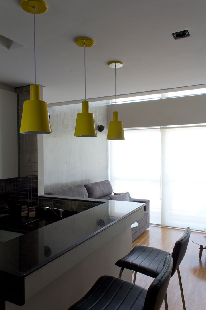 TM HOME - Vila Mariana, Semíramis Alice Arquitetura & Design Semíramis Alice Arquitetura & Design 주방 설비 화강암