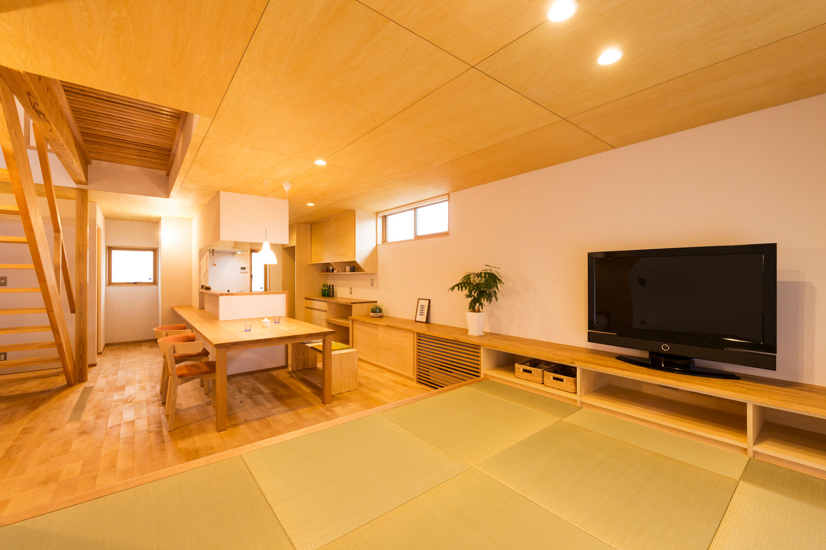 北上の家, 株式会社山口工務店 株式会社山口工務店 Modern living room لکڑی Wood effect