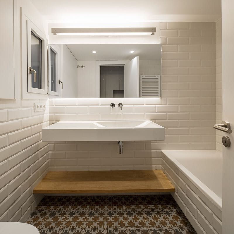 Reforma de baño Reformas Barcelona Rubio Baños de estilo escandinavo