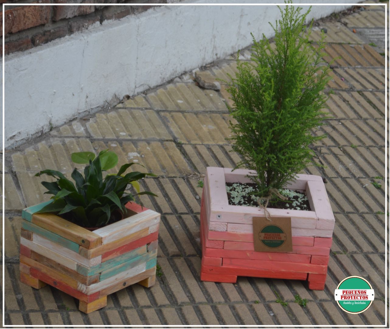 MACETA , Pequeños Proyectos Pequeños Proyectos Rustic style garden Wood Wood effect Plant pots & vases