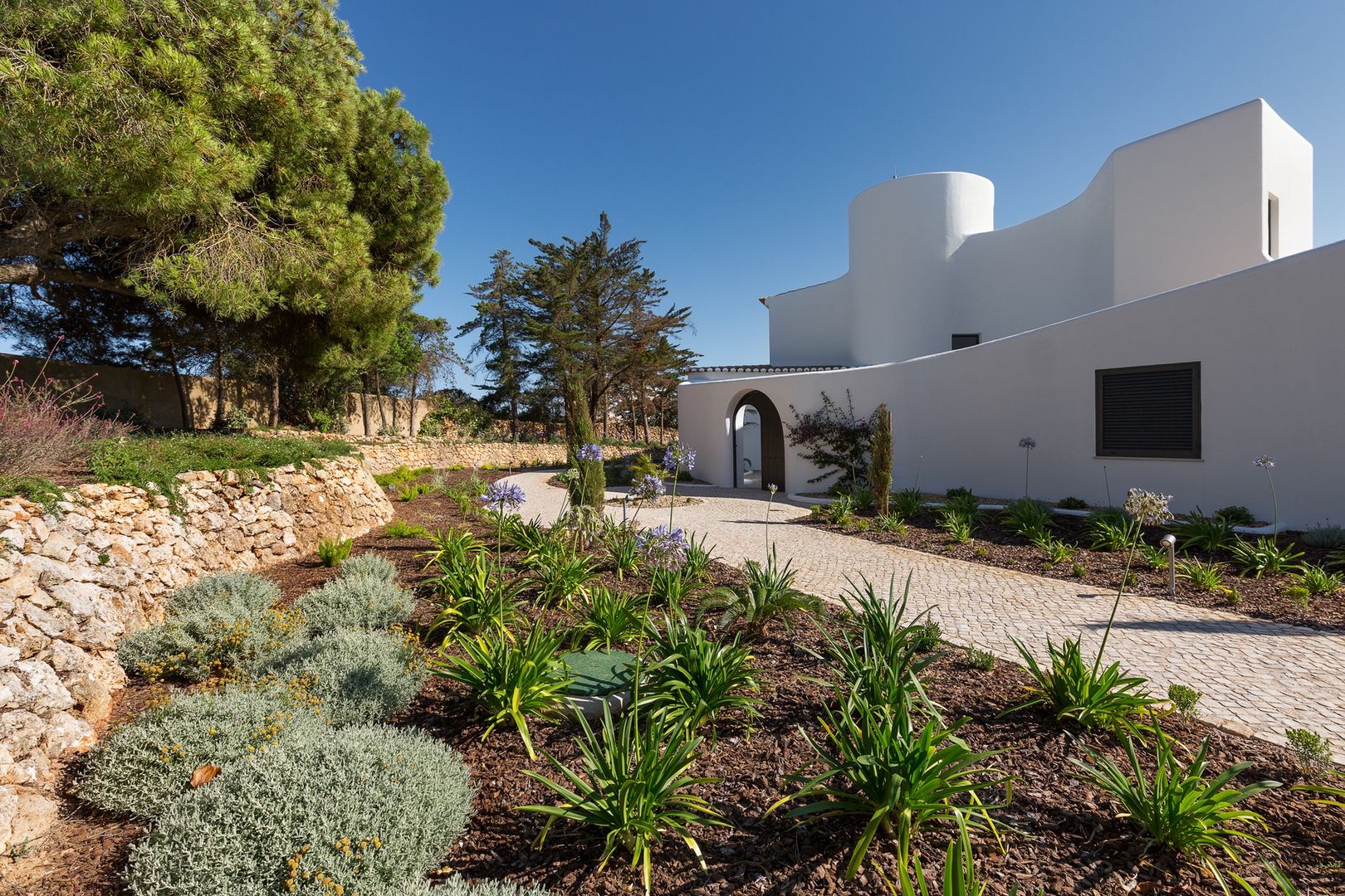 Casa Capricórnio, Jardíssimo Jardíssimo Jardines de estilo moderno