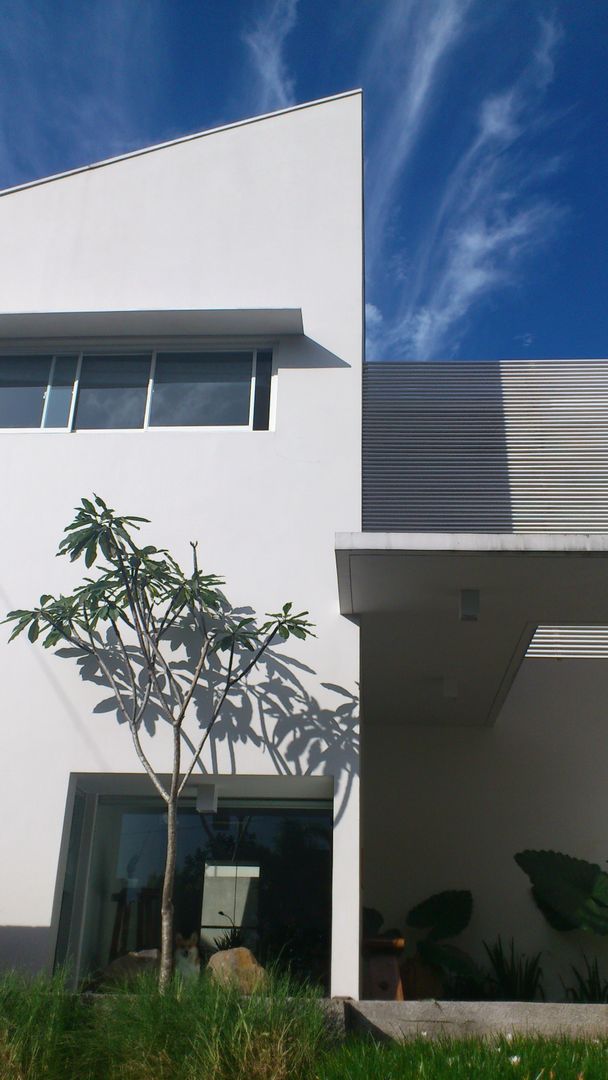 b66 house, e.Re studio architects e.Re studio architects Casas modernas