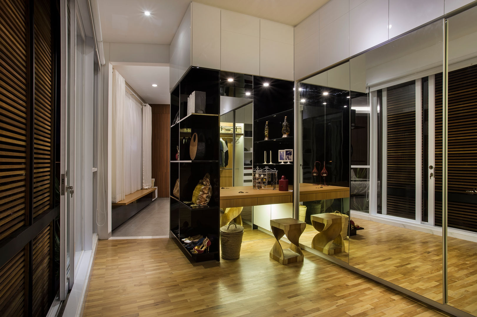 kbp house, e.Re studio architects e.Re studio architects Closets