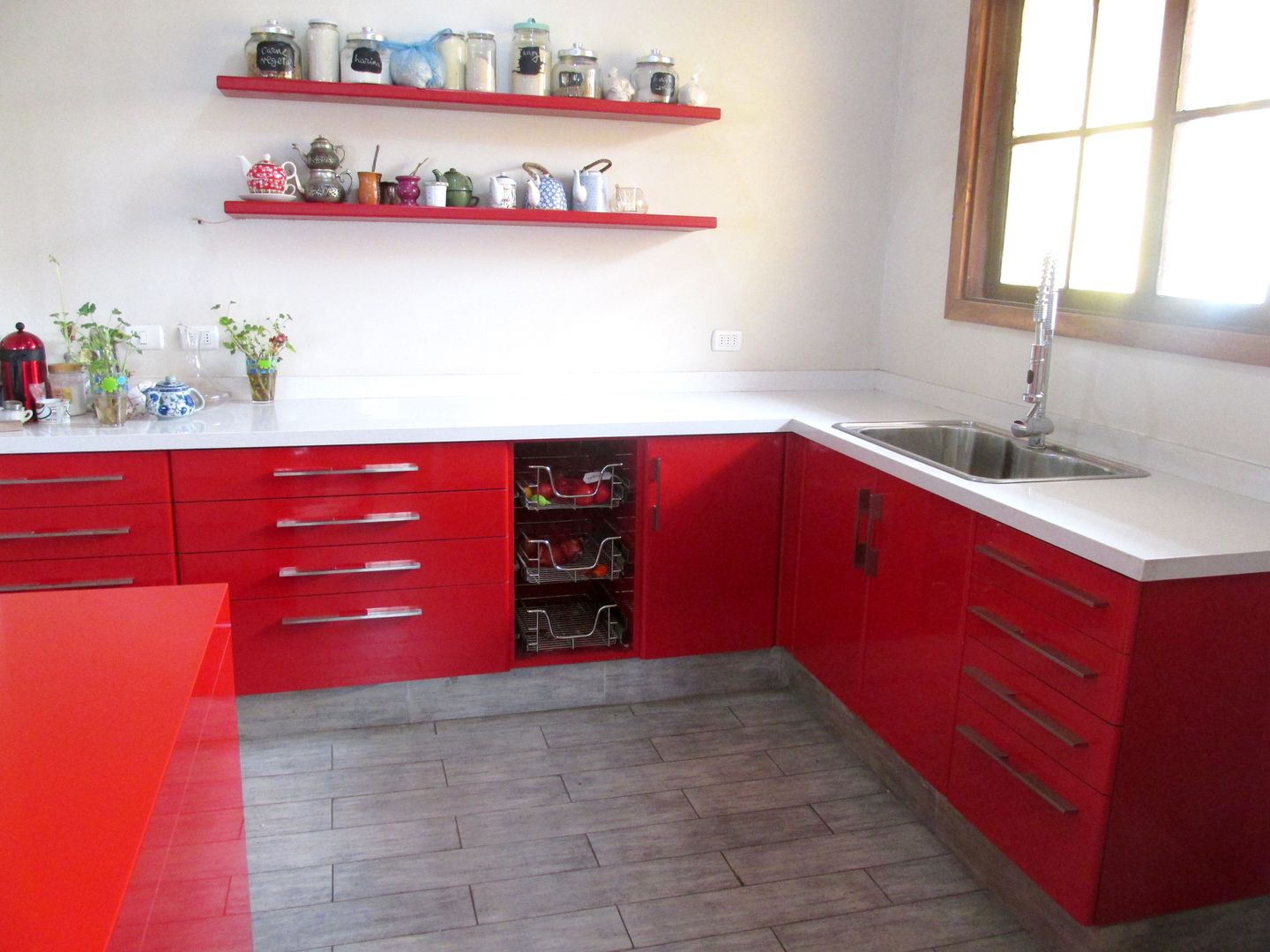 Cocina Minimalista, ABS Diseños & Muebles ABS Diseños & Muebles Kitchen Plywood Cabinets & shelves