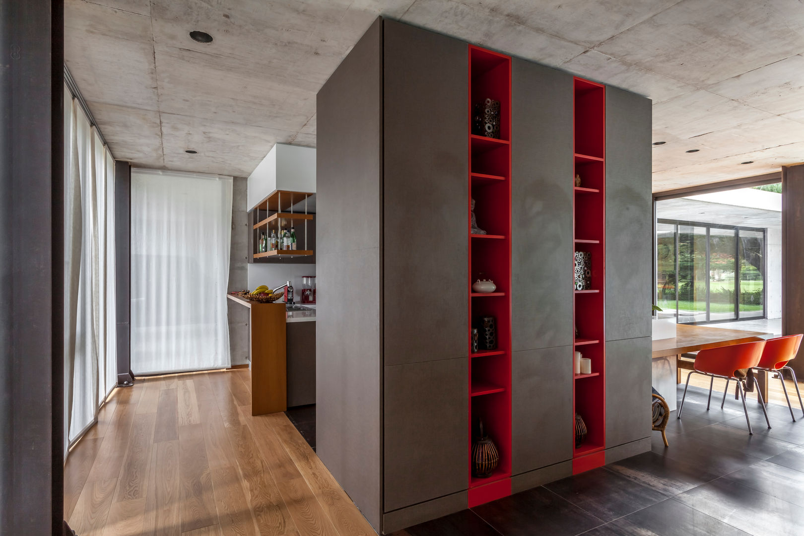 Casa HK, Ciudad y Arquitectura Ciudad y Arquitectura Closets