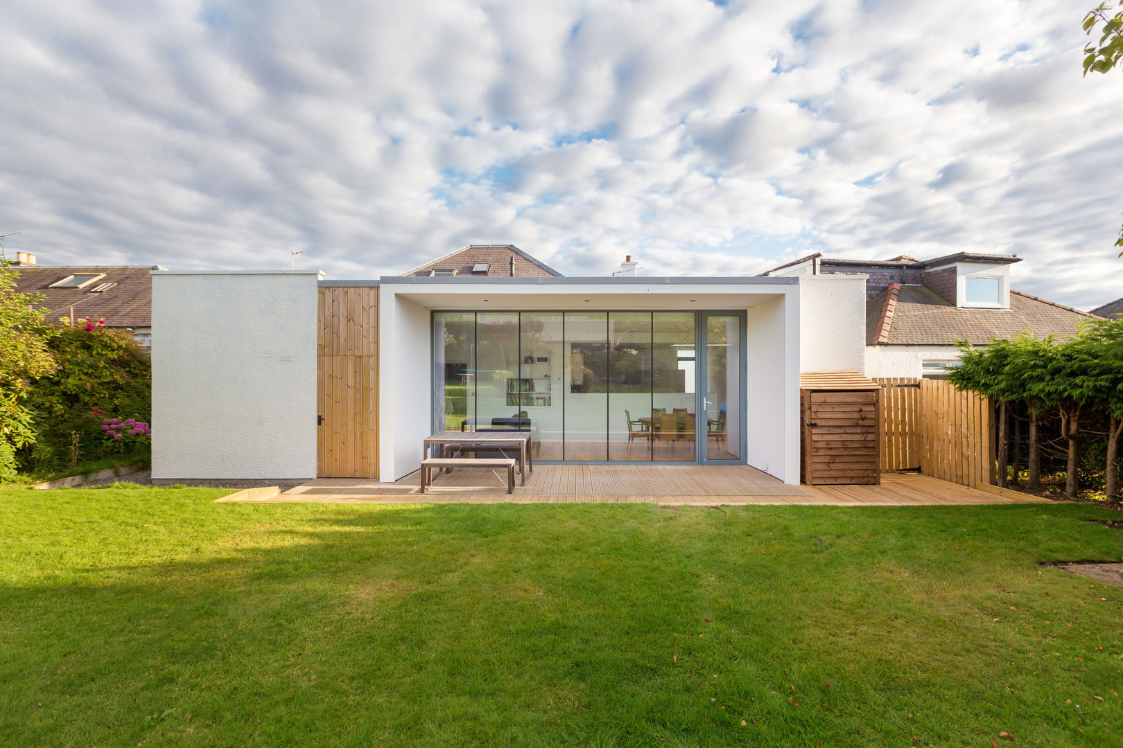 Contemporary Extension to the rear of a suburban semi-detached house, Edinburgh Capital A Architecture 一戸建て住宅 Edinburgh,contemporary,modern,extension,house,glazing,north facing