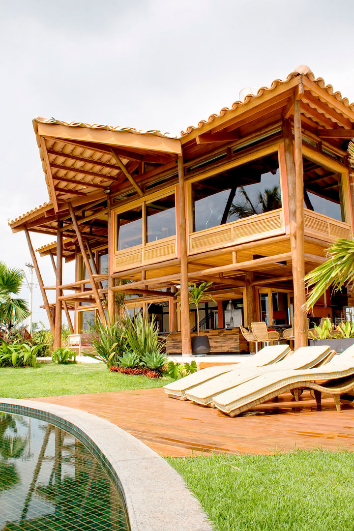 Residência Terras da Barra I, VERRONI arquitetos associados VERRONI arquitetos associados Rumah Gaya Rustic