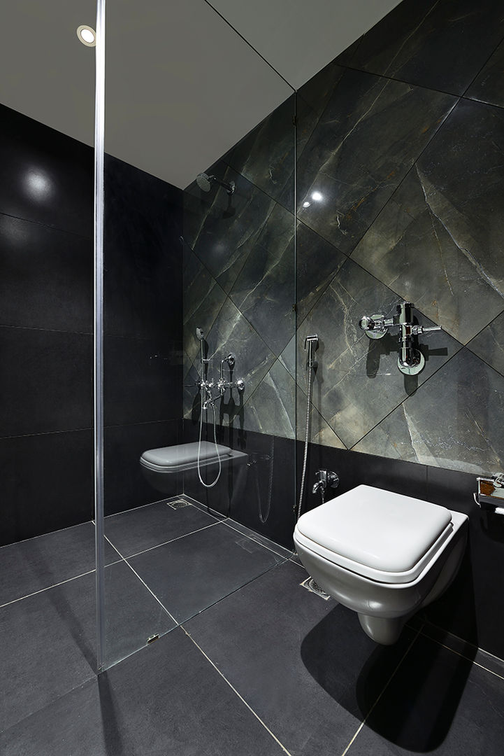 homify Modern bathroom