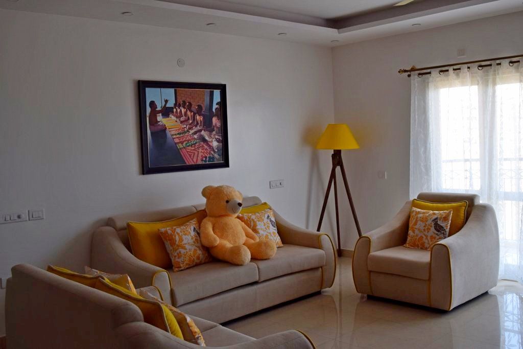 L&T South city, 3 BHK - Mr. Sundaresh, DECOR DREAMS DECOR DREAMS Living room