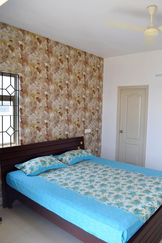 L&T South city, 3 BHK - Mr. Sundaresh, DECOR DREAMS DECOR DREAMS Mediterranean style bedroom