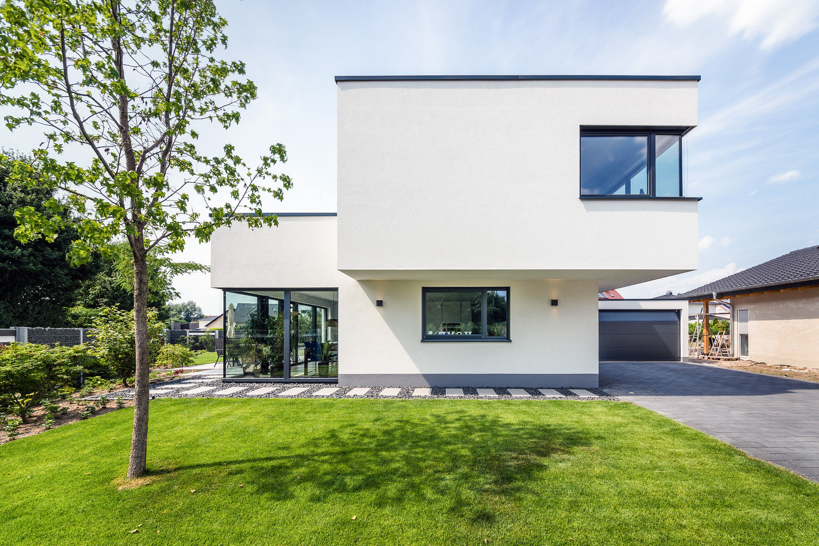 Spiel mit drei Kuben, Helwig Haus und Raum Planungs GmbH Helwig Haus und Raum Planungs GmbH Modern houses