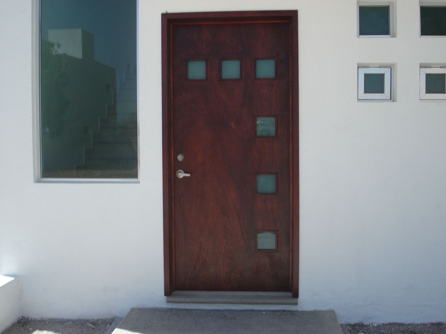 MILENIO III ALBORADA, URBANZA URBANZA Modern style doors