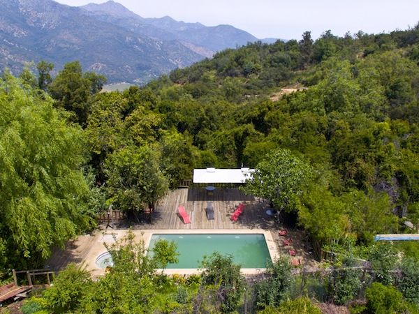 ​En Bosque Nativo · Cajón del Maipo, Francisco Vicuña Balaresque Francisco Vicuña Balaresque Piscinas de jardín