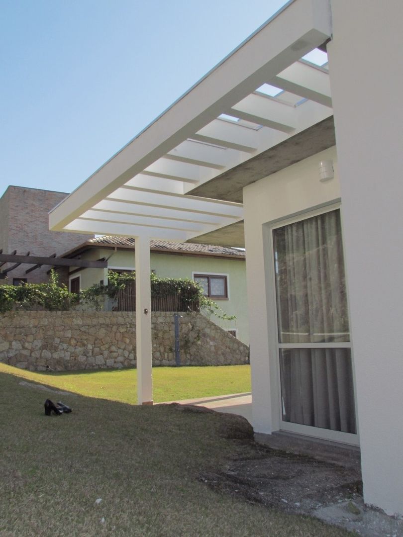 Residência Contemporânea, Studio RW Arquitetura Studio RW Arquitetura Будинки