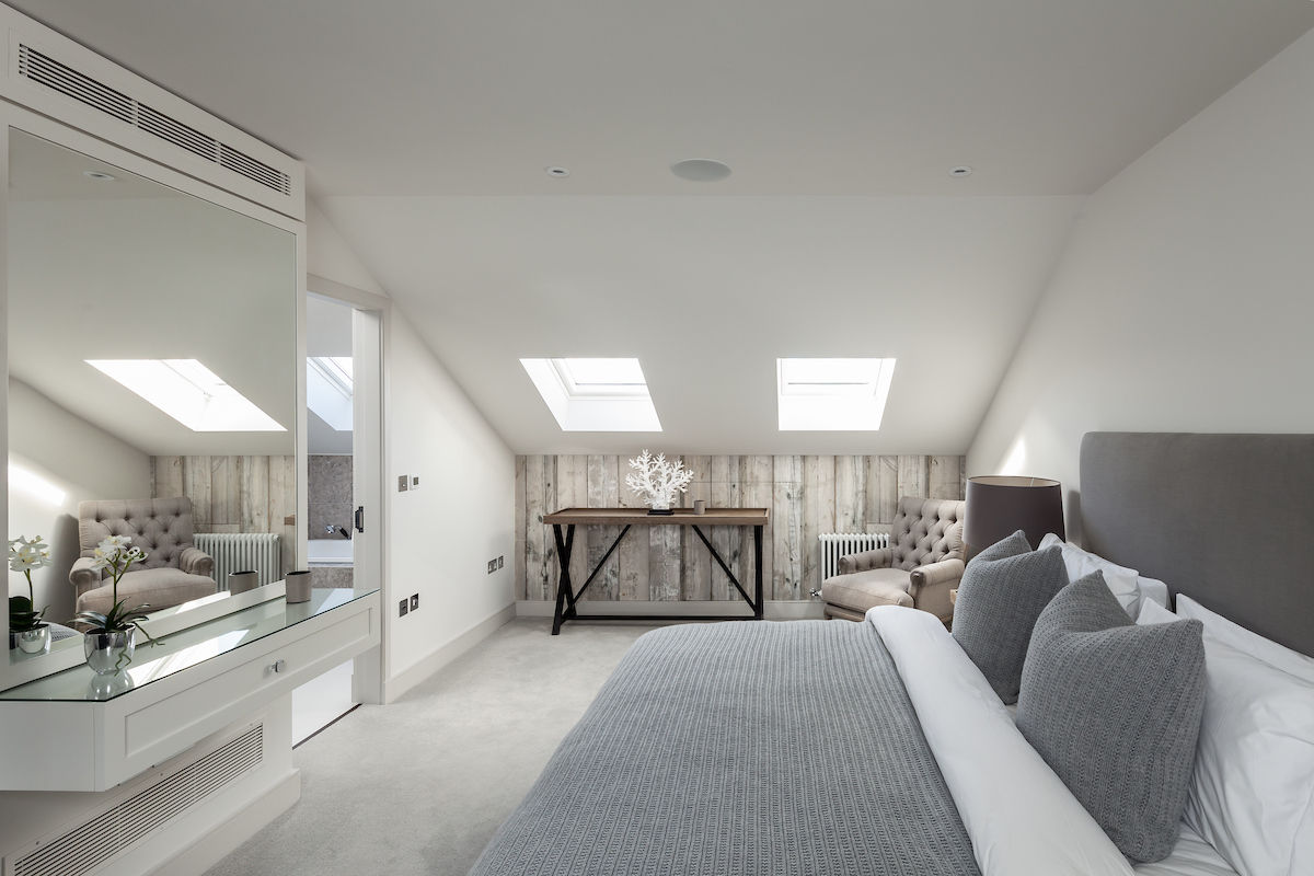 Kensington Town House, London Home Staging Ltd London Home Staging Ltd Modern style bedroom