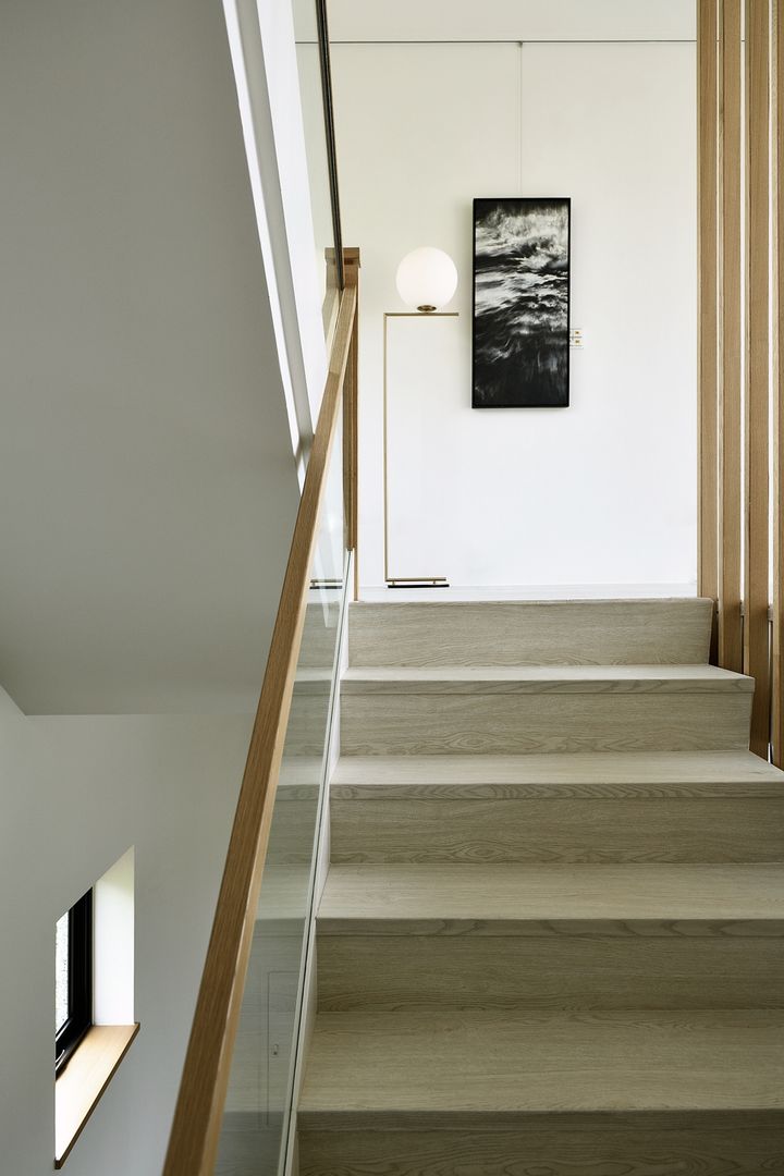 光合之家, 行一建築 _ Yuan Architects 行一建築 _ Yuan Architects Modern corridor, hallway & stairs