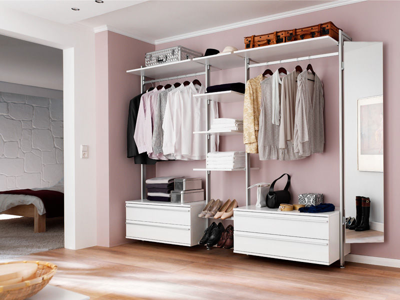 Offene Kleiderschränke, FRANK Schranksysteme GmbH & Co. KG FRANK Schranksysteme GmbH & Co. KG Phòng ngủ phong cách hiện đại Wardrobes & closets