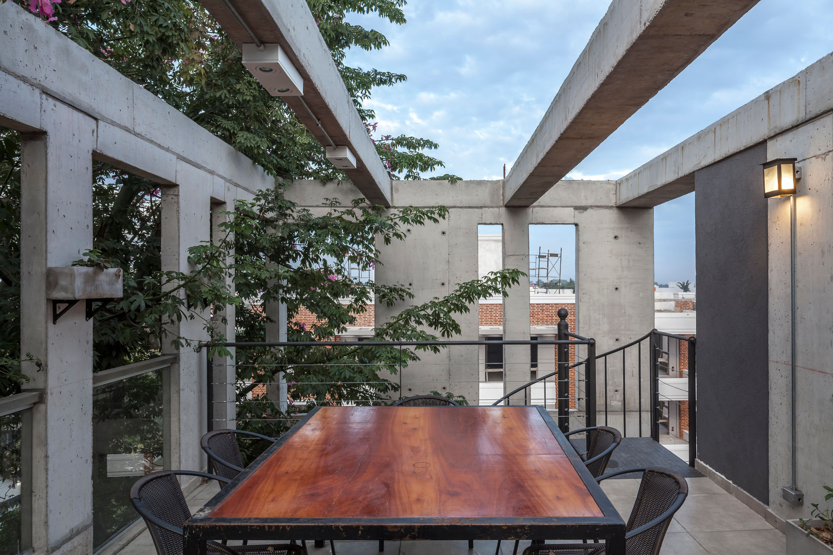 Jacinto Chiclana, Ciudad y Arquitectura Ciudad y Arquitectura Minimalist balcony, veranda & terrace