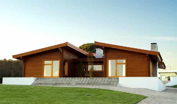 RUSTICASA | House in Dagorda | Cadaval, RUSTICASA RUSTICASA 목조 주택 솔리드 우드 멀티 컬러 House,prefabricated house,wooden house,Wood,wood exterior,wood panel wall,Rusticasa