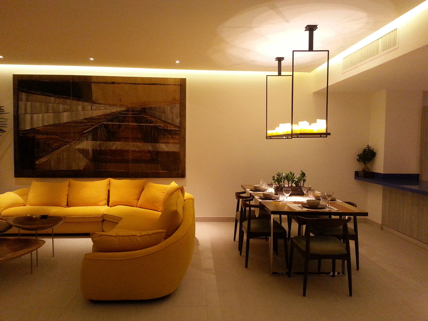 Ayla Oasis Mock Up Apartment, Paradigm Design House Paradigm Design House Salas de jantar modernas Mesas