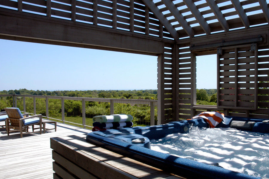 Town Lane Residence, Amagansett, NY, BILLINKOFF ARCHITECTURE PLLC BILLINKOFF ARCHITECTURE PLLC カントリーな スパ