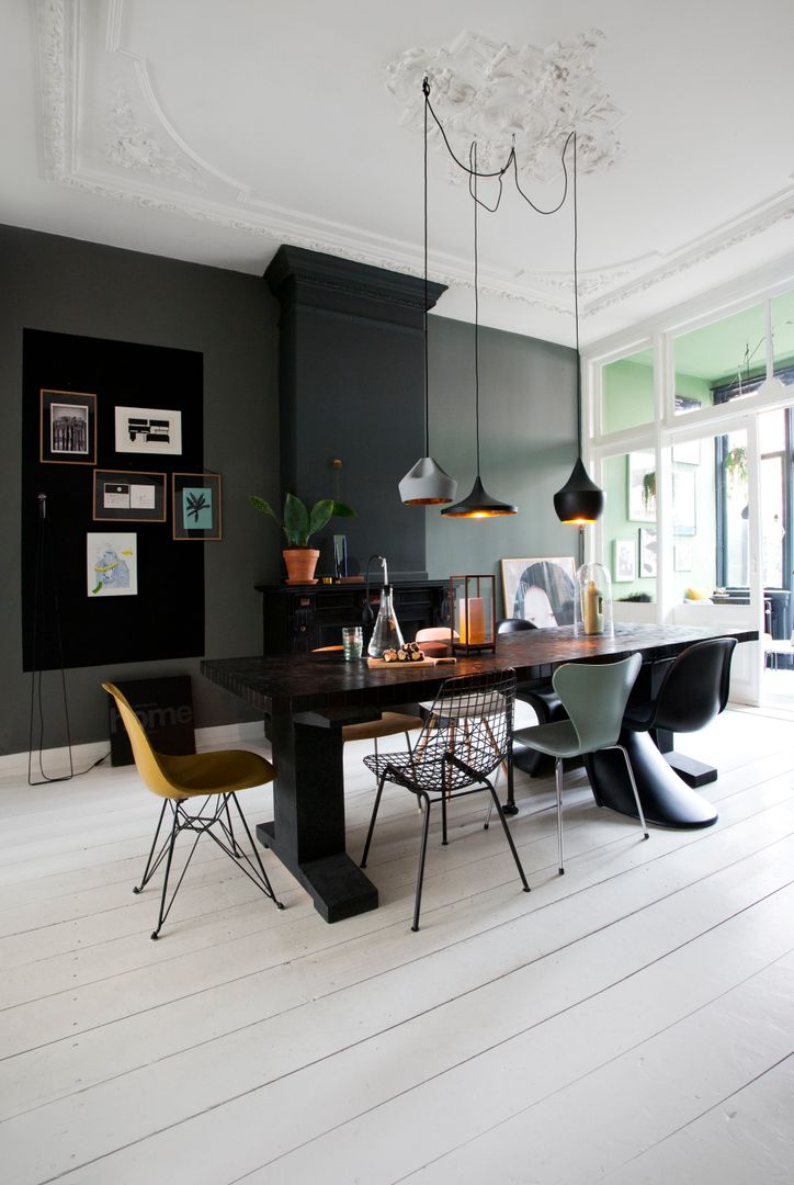 Een klassiek huis met een totaal onverwachte uiterlijk: het Haagse Herenhuis, FORM MAKERS interior - concept - design FORM MAKERS interior - concept - design Dining room چونا